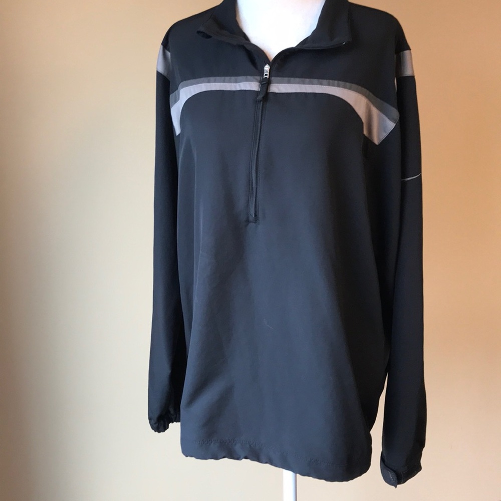 NIKE - Quarter-Zip Windbreaker